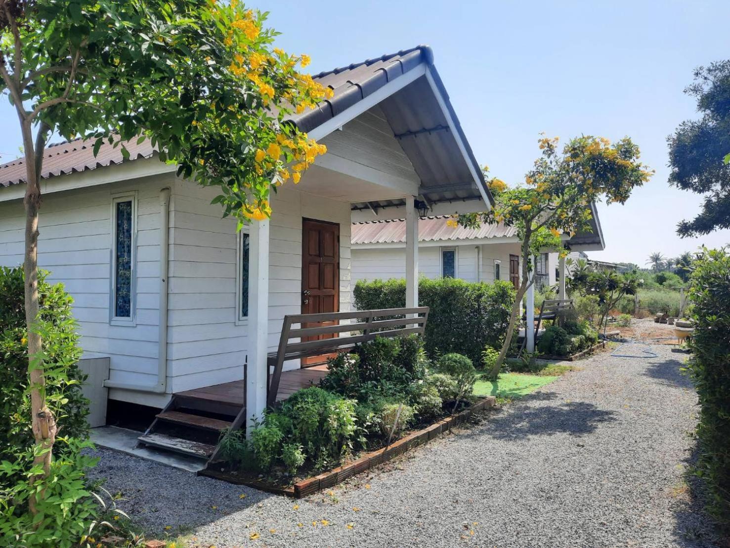 Apartament Homlomchomsuan หอมลมชมสวน Ban Mai  Zewnętrze zdjęcie
