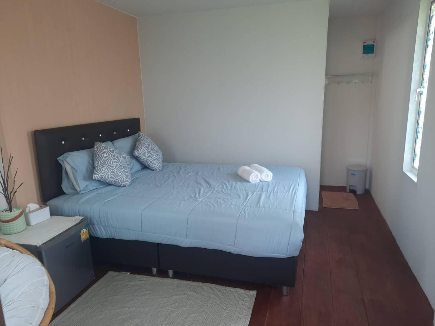 Apartament Homlomchomsuan หอมลมชมสวน Ban Mai  Pokój zdjęcie
